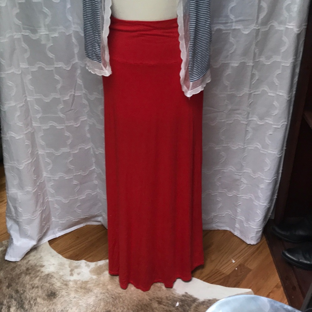 Ladies maxi skirt